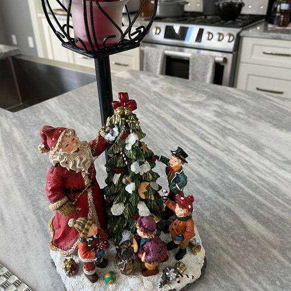 Traditional Santa Claus and friends Christmas  decor holds a candle really nice - Picture 11 of 14
